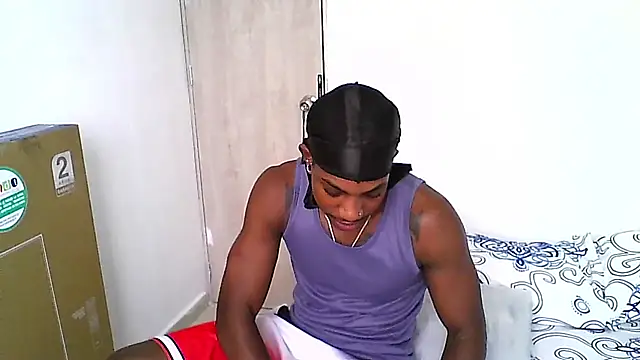 Snapshot of dark_temp_ chatting on 11-06-25, 12:39 dark temp online show from 11-06-25, 12:39