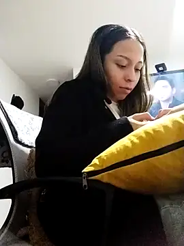 LuluuBerry online show from 12-19-25, 11:56