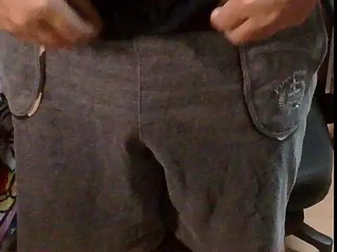 Snapshot of kk05483 chatting on 11-15-25, 03:52 kk05483 online show from 11-15-25, 03:52