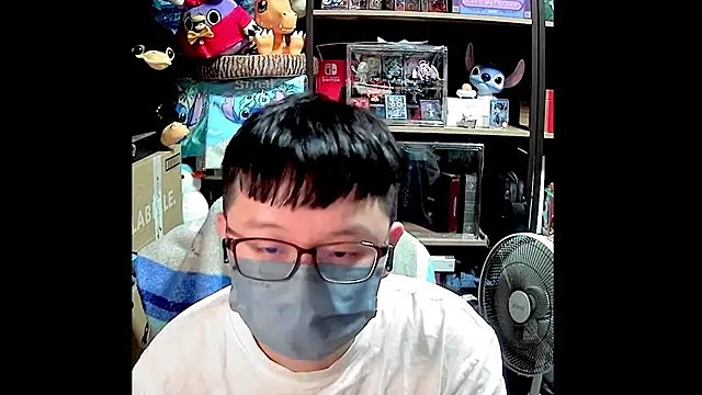 Snapshot of kk05483 chatting on 05-07-26, 04:23 kk05483 online show from 05-07-26, 04:23