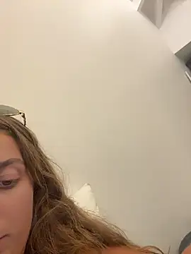 Snapshot of lounaaxangel chatting on 11-07-25, 07:47 lounaaxangel online show from 11-07-25, 07:47