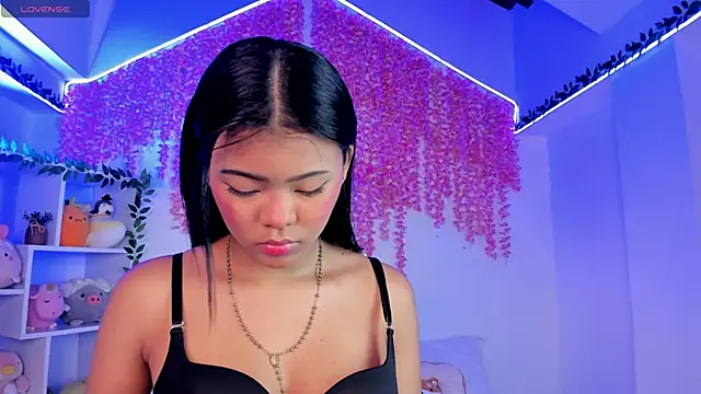  hanna sky online show from 11-28-25, 05:26