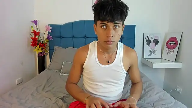 Valentino Lane online show from 01-10-26, 03:30