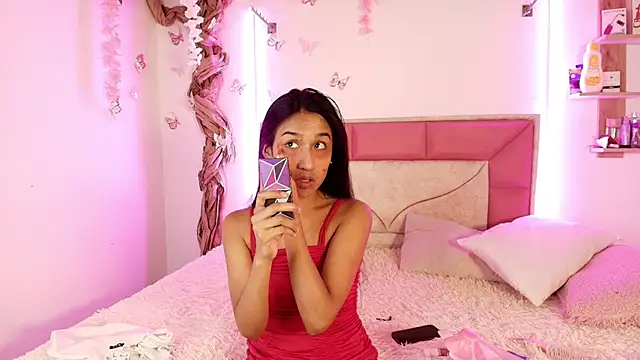 Snapshot of AdaharaBanks chatting on 11-07-25, 05:35 AdaharaBanks online show from 11-07-25, 05:35