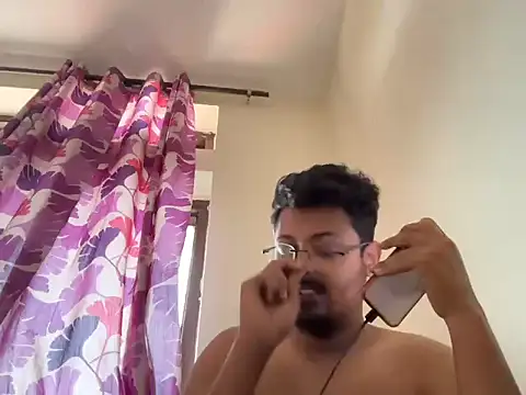 Snapshot of Your_yash2 chatting on 04-19-26, 04:34 Your yash2 online show from 04-19-26, 04:34