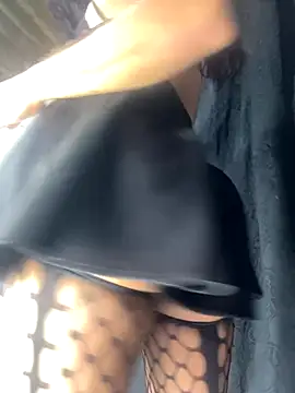 Snapshot of Alexandra_curly chatting on 11-09-25, 10:57 Alexandra curly online show from 11-09-25, 10:57