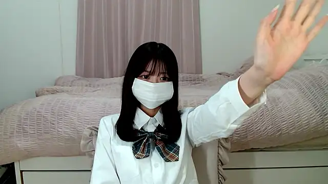 Snapshot of _Runa_ chatting on 11-12-25, 07:20 Runa online show from 11-12-25, 07:20