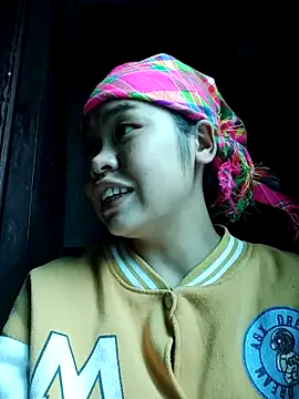 Snapshot of Mabel-122 chatting on 11-09-25, 02:21 Mabel-122 online show from 11-09-25, 02:21