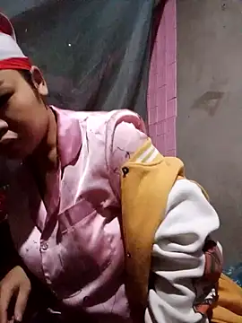 Snapshot of Mabel-122 chatting on 11-12-25, 07:31 Mabel-122 online show from 11-12-25, 07:31