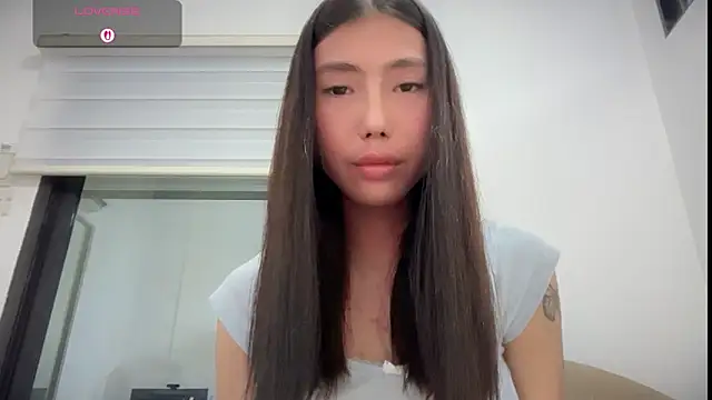 Snapshot of bajejek01 chatting on 06-13-26, 10:29 bajejek01 online show from 06-13-26, 10:29