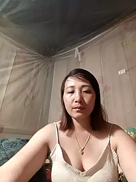 Missa-kute20 online show from 04-13-26, 02:11