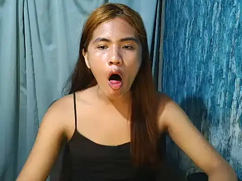 Snapshot of Rema_thebigcock chatting on 06-15-26, 01:57 Rema thebigcock online show from 06-15-26, 01:57