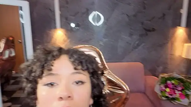 Snapshot of sunny2_b chatting on 11-15-25, 01:25 sunny2 b online show from 11-15-25, 01:25