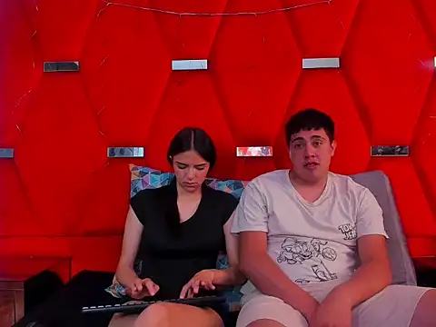 Emmaanddarling online show from 11-24-25, 12:27