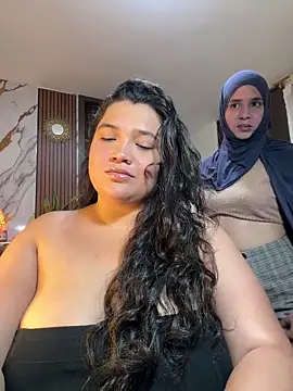 sweetmuslim01 online show from 04-18-26, 03:32