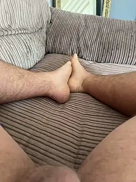 Snapshot of CountryFeet chatting on 11-10-25, 10:47 CountryFeet online show from 11-10-25, 10:47