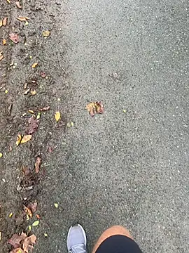 Snapshot of CountryFeet chatting on 11-11-25, 12:49 CountryFeet online show from 11-11-25, 12:49