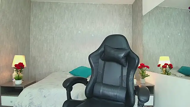 MeganDiamont FG online show from 04-14-26, 07:31