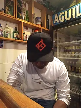 Snapshot of themorenofit08 chatting on 03-19-26, 01:20 themorenofit08 online show from 03-19-26, 01:20