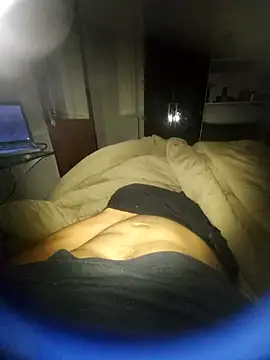 Snapshot of fireblond01 chatting on 11-07-25, 01:38 fireblond01 online show from 11-07-25, 01:38