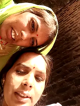 Snapshot of CUTE_V_SEXY chatting on 11-09-25, 03:27 CUTE V SEXY online show from 11-09-25, 03:27