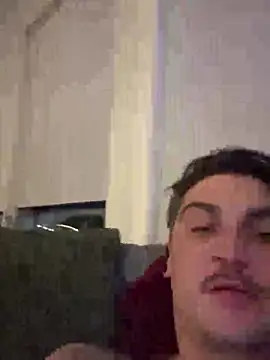 Snapshot of sylvic chatting on 01-13-26, 10:42 sylvic online show from 01-13-26, 10:42