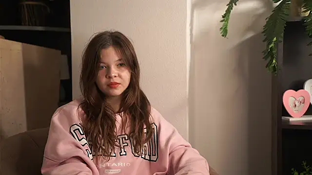 Snapshot of SandiBrucz chatting on 11-08-25, 03:39 SandiBrucz online show from 11-08-25, 03:39