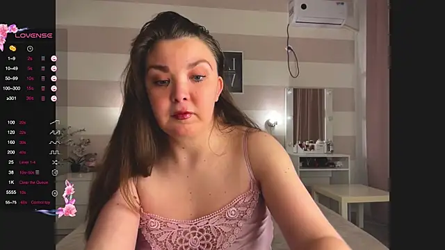 Snapshot of liliaMaivis chatting on 11-13-25, 06:18 liliaMaivis online show from 11-13-25, 06:18