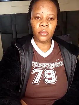 Emmylove-xr25 online show from 04-30-26, 07:47