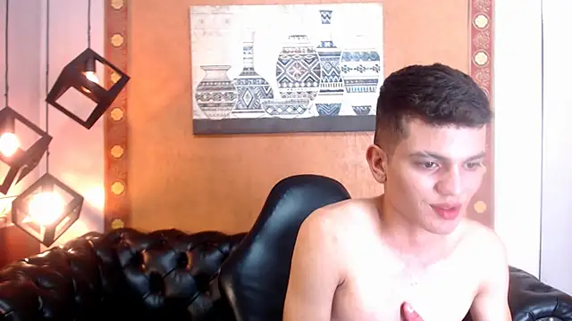 Snapshot of Lucian_Mills chatting on 11-08-25, 11:25 Lucian Mills online show from 11-08-25, 11:25