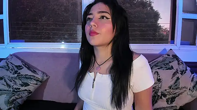 YaraShine online show from 12-14-25, 11:48