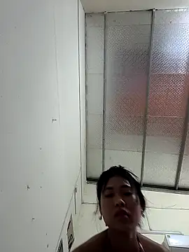 Snapshot of Lynly_k2 chatting on 02-28-26, 12:33 Lynly k2 online show from 02-28-26, 12:33