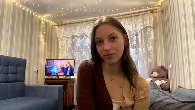 Snapshot of CarliBatas chatting on 11-08-25, 12:49 CarliBatas online show from 11-08-25, 12:49