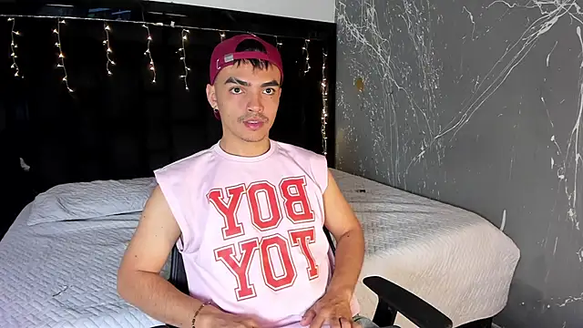 NicoKingg  online show from 12-04-25, 04:11