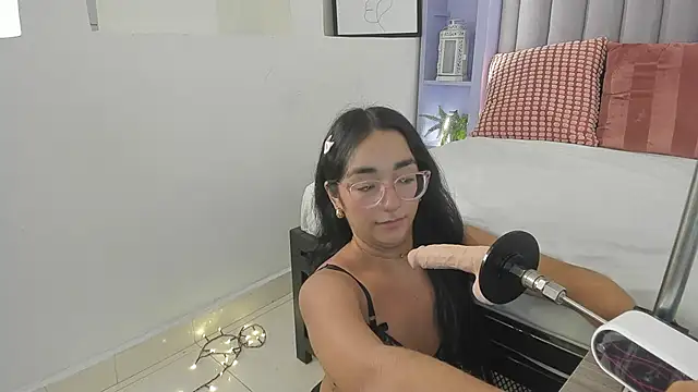 NicoletCherry   online show from 12-16-25, 07:52