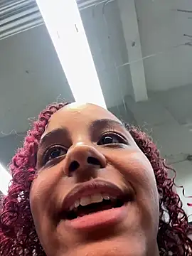 Snapshot of Nicolitalalinda chatting on 02-14-26, 04:53 Nicolitalalinda online show from 02-14-26, 04:53