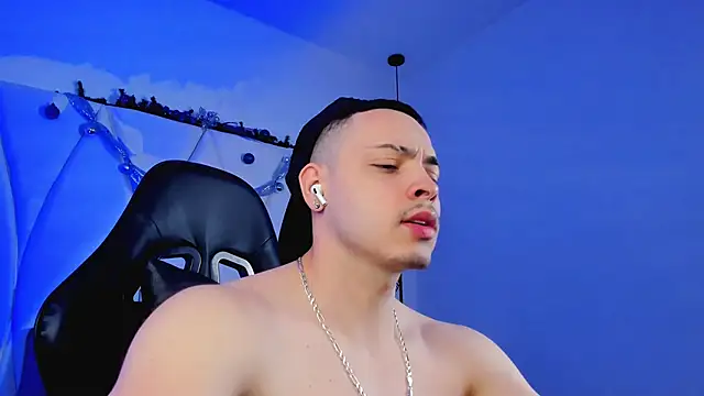 Maxwell Dupont online show from 12-03-25, 12:03