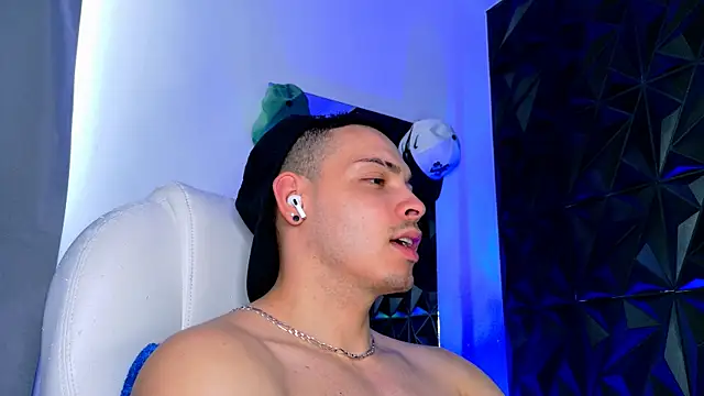 Maxwell Dupont online show from 01-13-26, 09:20