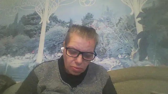 Snapshot of Avery3452 chatting on 11-08-25, 07:41 Avery3452 online show from 11-08-25, 07:41