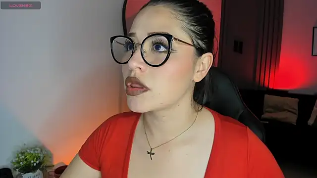 Snapshot of Dakhota_Rouge chatting on 07-16-26, 04:18 Dakhota Rouge online show from 07-16-26, 04:18