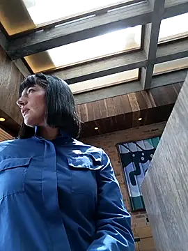 Snapshot of Luna_juicy chatting on 11-22-25, 05:56 Luna juicy online show from 11-22-25, 05:56