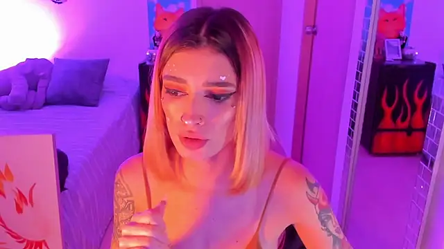 Snapshot of rotwallace chatting on 02-21-26, 12:33 rotwallace online show from 02-21-26, 12:33