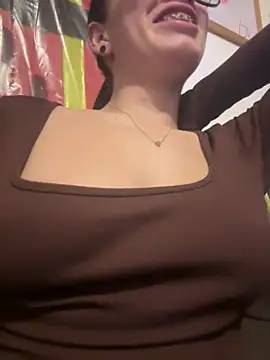 SCARLETT INK  online show from 04-13-26, 02:50