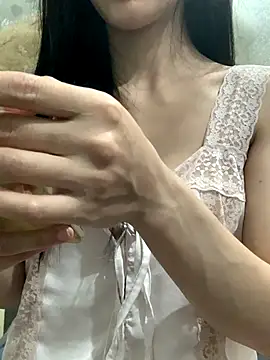 Tiny-122 online show from 11-28-25, 04:53