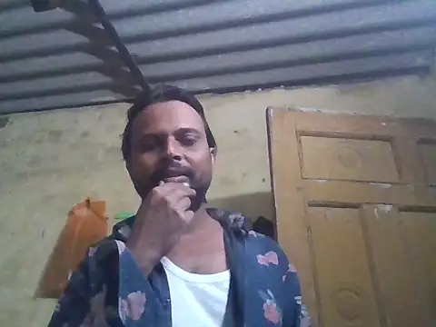 Snapshot of IMRAN_CUTEBOY chatting on 11-12-25, 03:45 IMRAN CUTEBOY online show from 11-12-25, 03:45