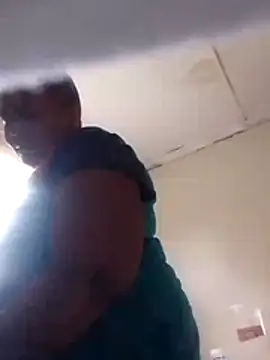 Snapshot of owam243 chatting on 11-09-25, 02:15 owam243 online show from 11-09-25, 02:15