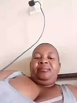 Snapshot of owam243 chatting on 11-11-25, 03:01 owam243 online show from 11-11-25, 03:01