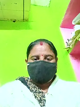 Snapshot of Quin_love143 chatting on 11-10-25, 01:54 Quin love143 online show from 11-10-25, 01:54