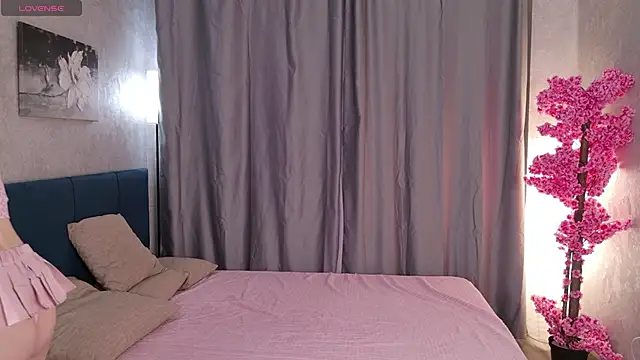 Pinky poetry online show from 11-17-25, 09:20