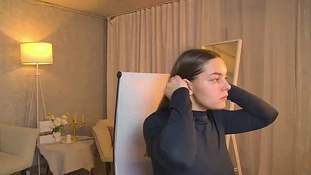 Snapshot of FrancescaCavaliere chatting on 11-21-25, 09:30 FrancescaCavaliere online show from 11-21-25, 09:30